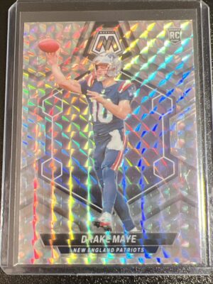 2024 Panini Mosaic - Rookies Drake Maye #303 Silver Prizm (RC) 2024 Panini Mosaic - Rookies Drake Maye #303 Silver Prizm (RC)